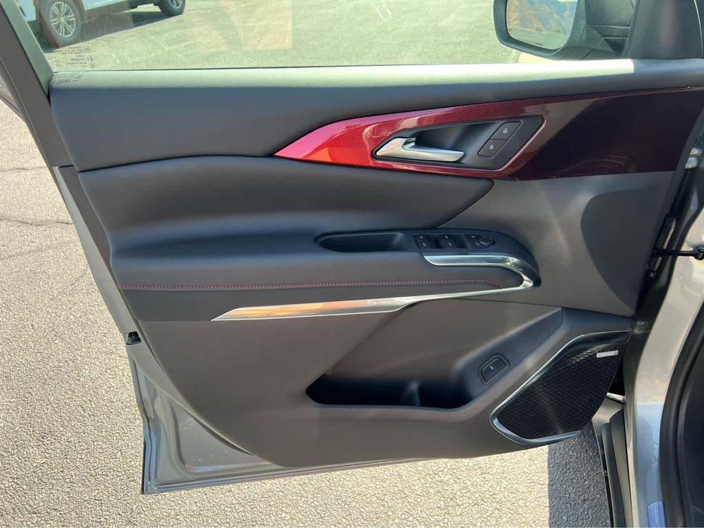 new 2026 Chevrolet Traverse car, priced at $60,350