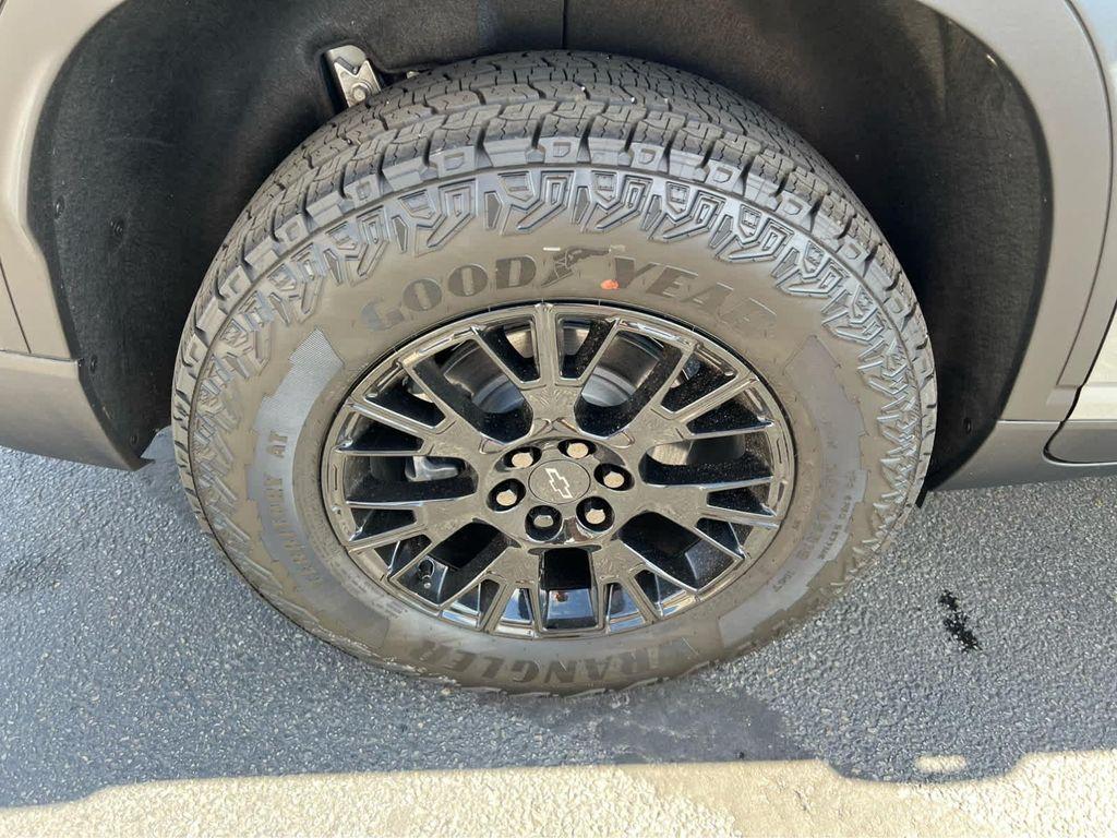 new 2026 Chevrolet Traverse car, priced at $60,350