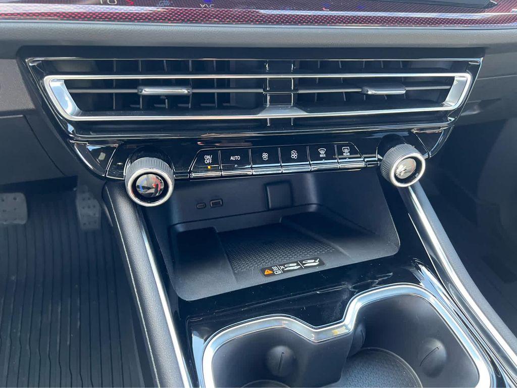 new 2026 Chevrolet Traverse car, priced at $60,350