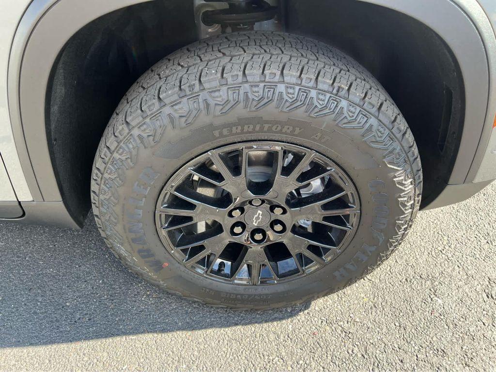 new 2026 Chevrolet Traverse car, priced at $60,350