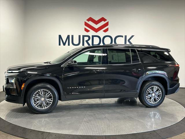 used 2024 Chevrolet Traverse car, priced at $39,995
