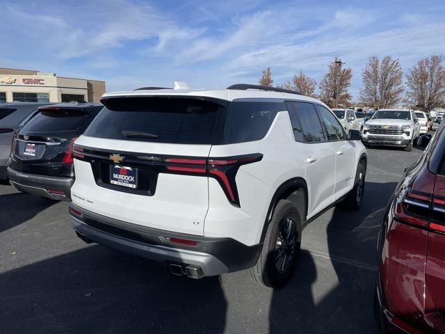 used 2024 Chevrolet Traverse car, priced at $39,995