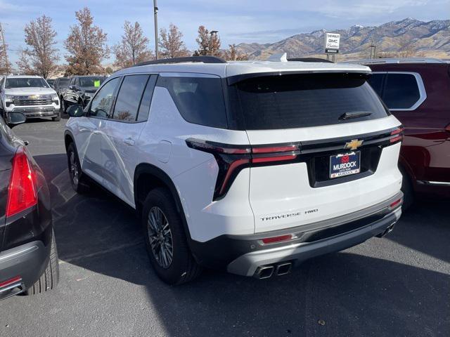 used 2024 Chevrolet Traverse car, priced at $39,995