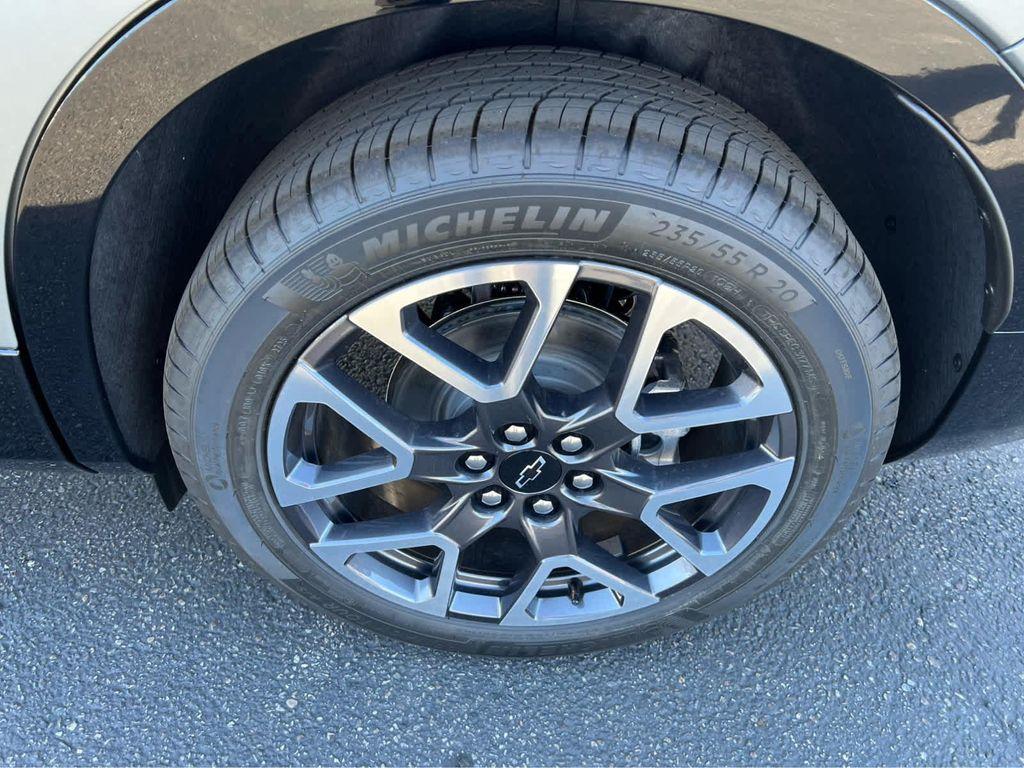 new 2025 Chevrolet Blazer car, priced at $50,865