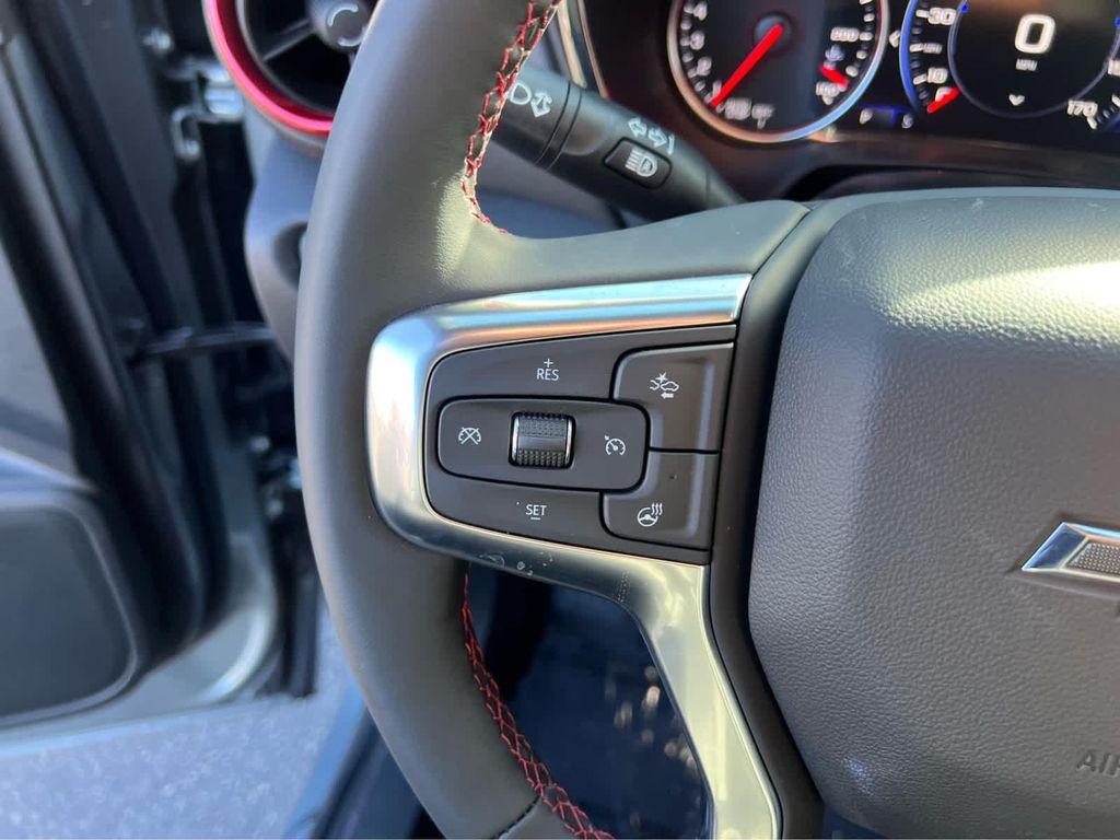 new 2025 Chevrolet Blazer car, priced at $50,865