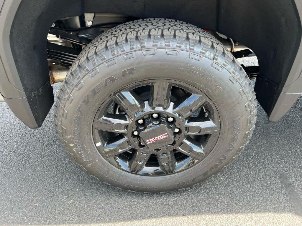 new 2025 GMC Sierra 2500 car, priced at $85,805
