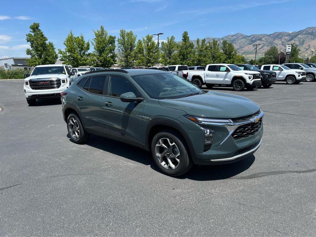 new 2025 Chevrolet Trax car, priced at $23,485