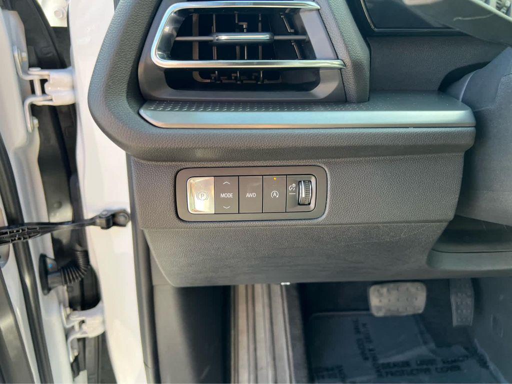 new 2026 Chevrolet Traverse car, priced at $50,855