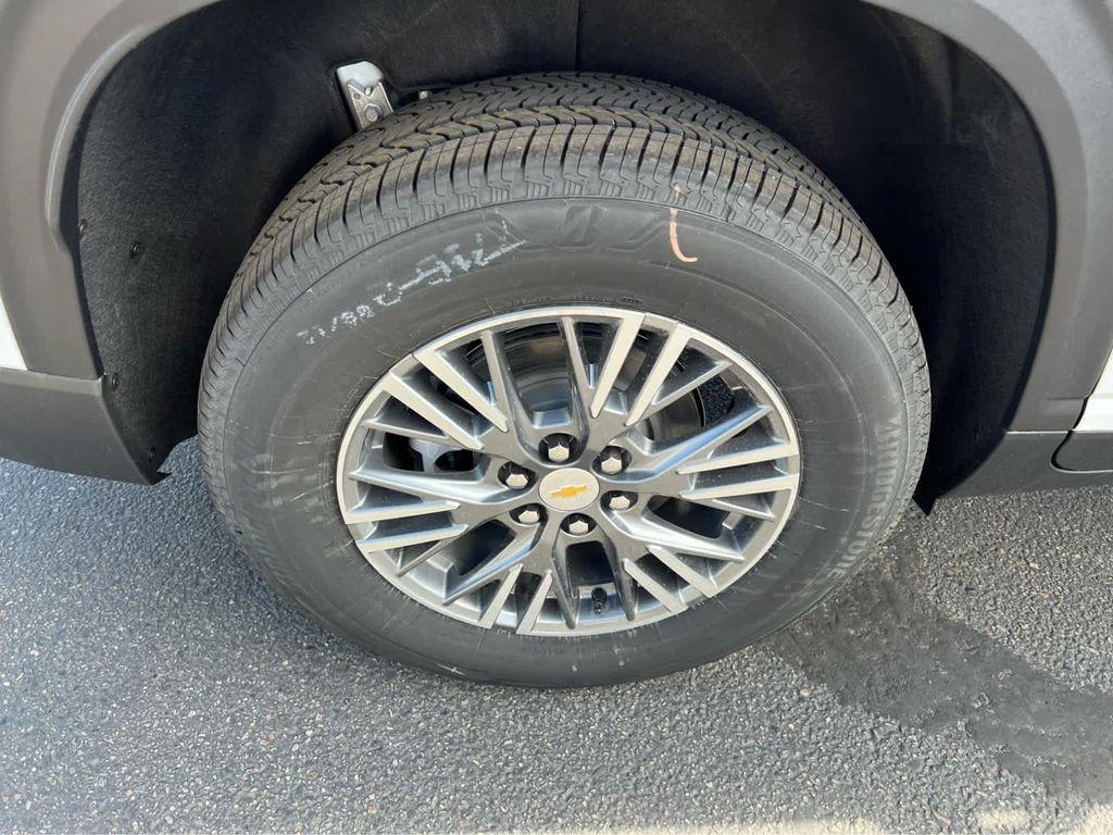 new 2026 Chevrolet Traverse car, priced at $50,855