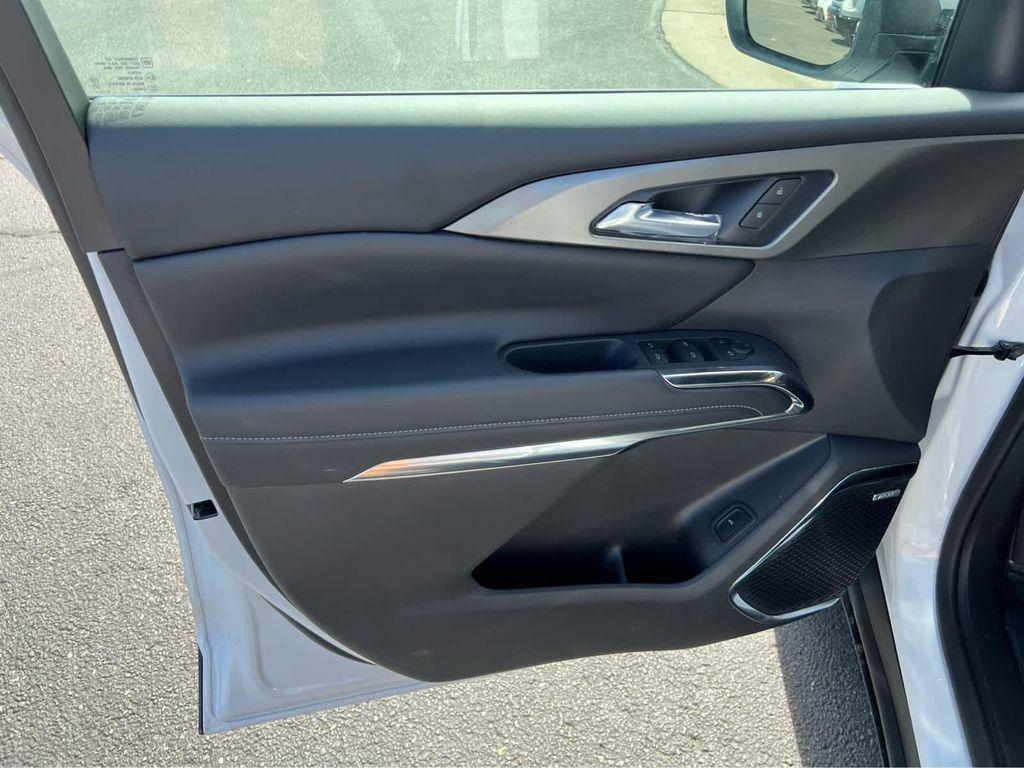 new 2026 Chevrolet Traverse car, priced at $50,855