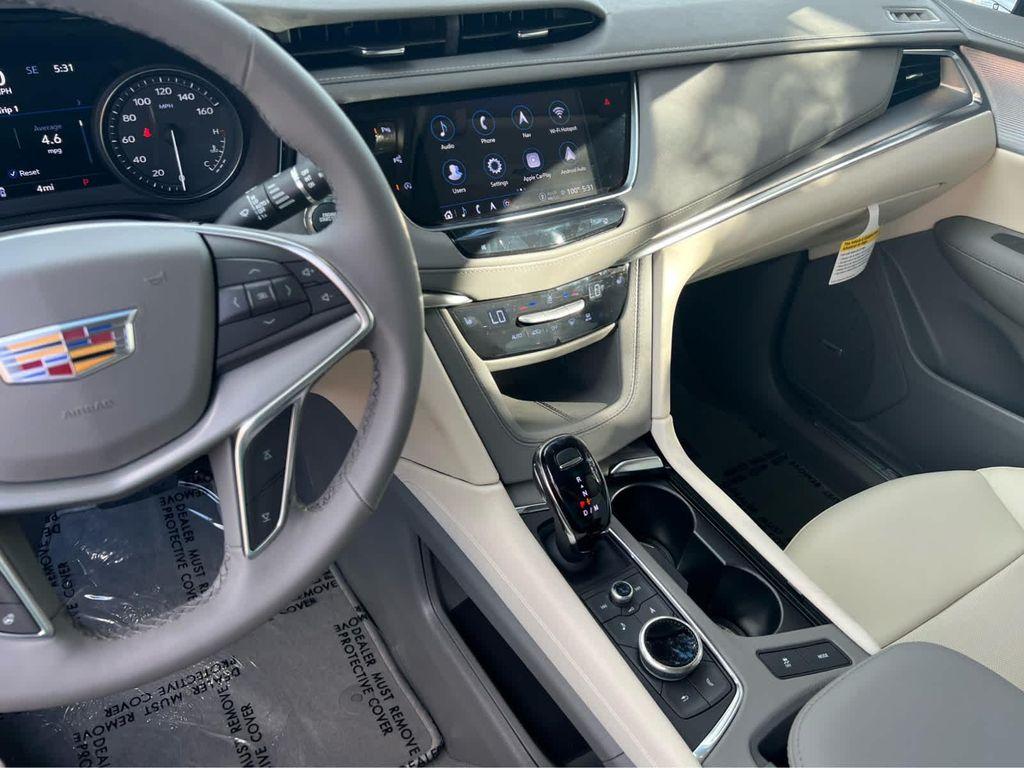 new 2025 Cadillac XT5 car, priced at $59,465