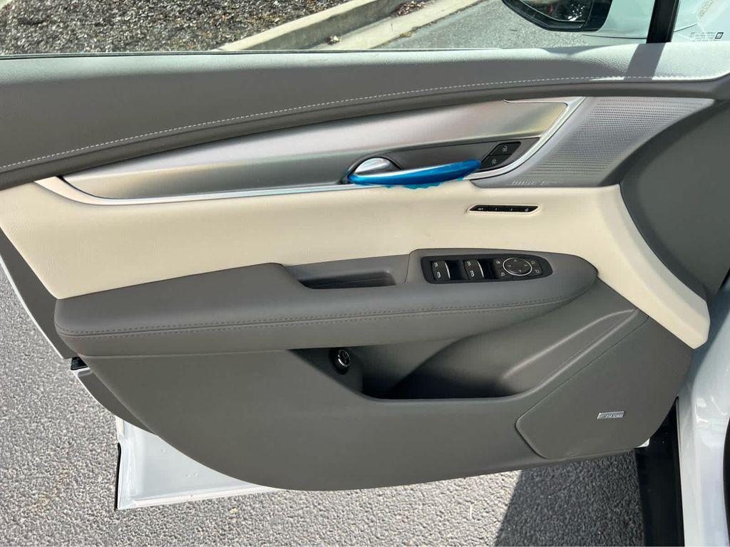 new 2025 Cadillac XT5 car, priced at $59,465
