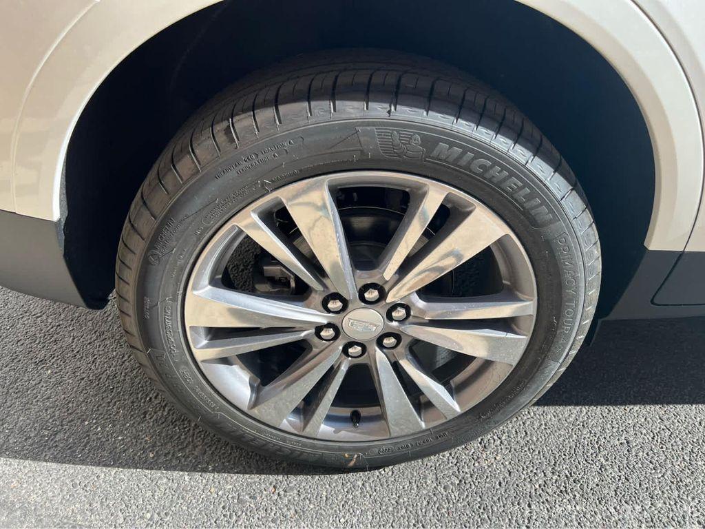 new 2025 Cadillac XT5 car, priced at $59,465