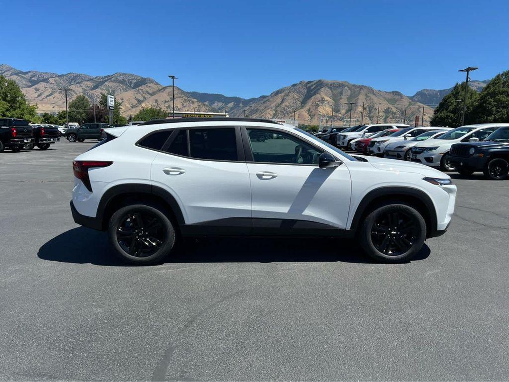 new 2025 Chevrolet Trax car, priced at $24,690