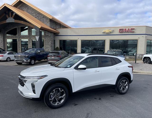 new 2025 Chevrolet Trax car, priced at $24,985