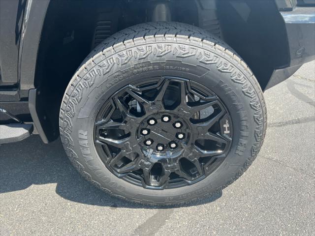 new 2025 GMC HUMMER EV Pickup car, priced at $105,375
