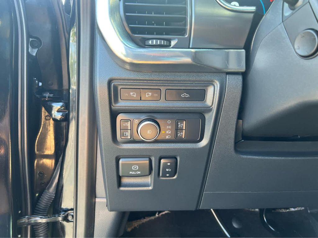used 2021 Ford F-150 car, priced at $38,677