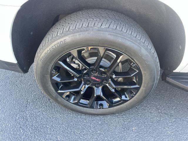 used 2023 GMC Yukon car