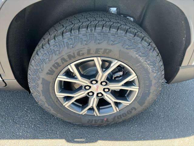new 2025 GMC Acadia car, priced at $52,895