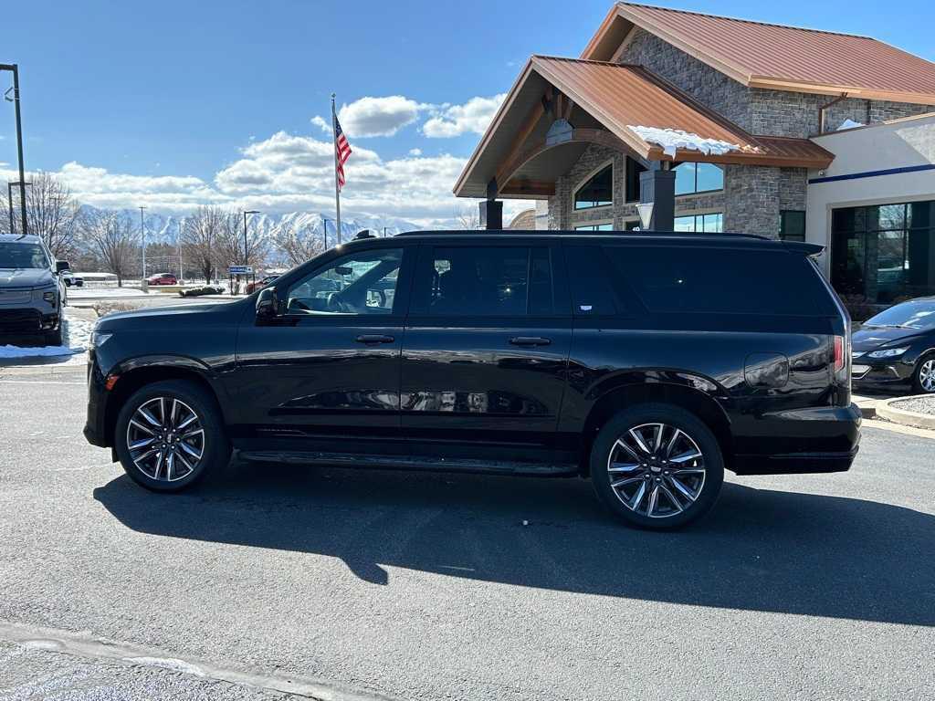 used 2023 Cadillac Escalade ESV car, priced at $71,990