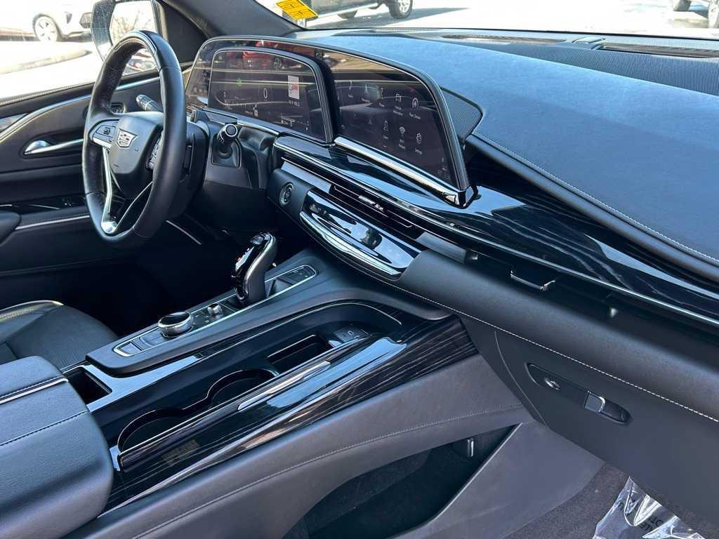 used 2023 Cadillac Escalade ESV car, priced at $71,990
