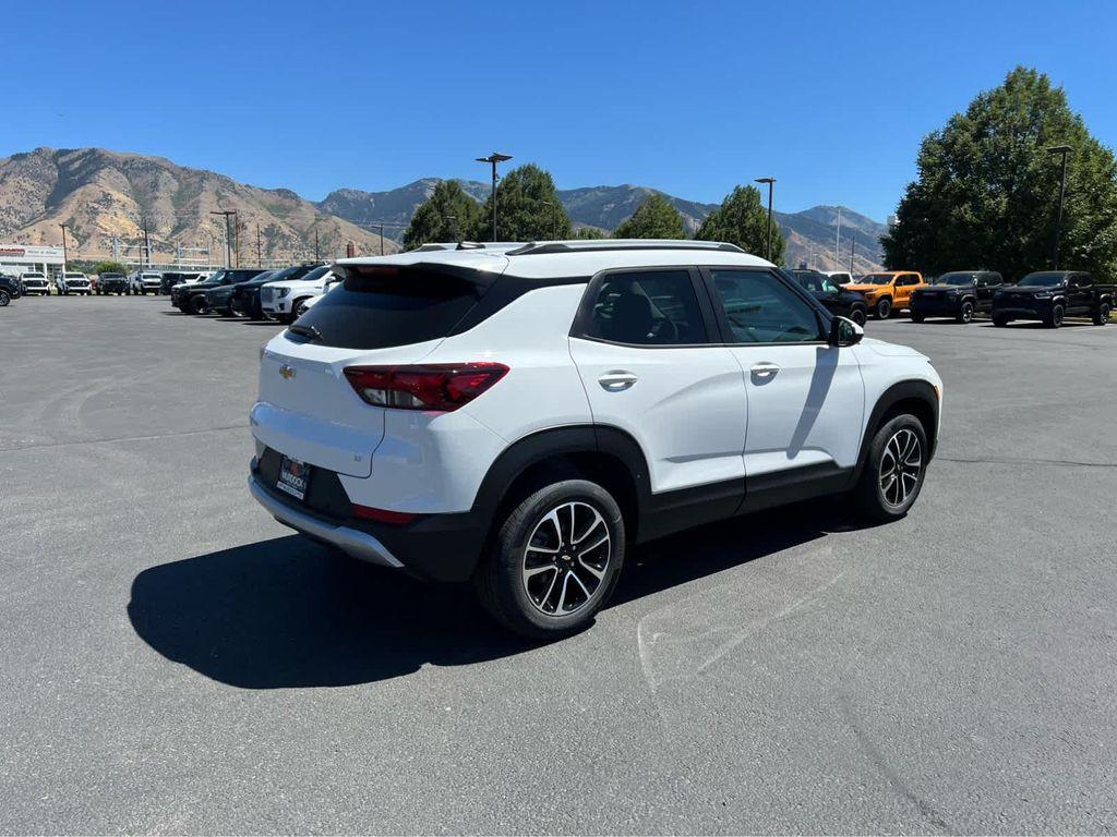 new 2026 Chevrolet TrailBlazer car, priced at $28,780
