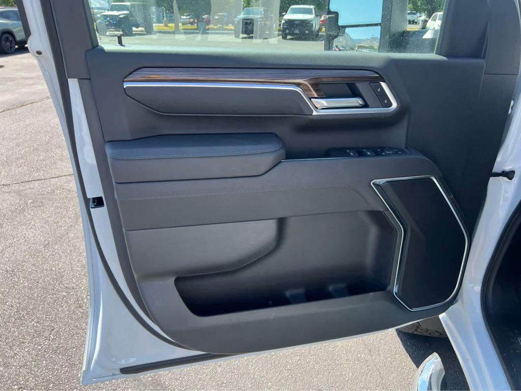 new 2025 Chevrolet Silverado 2500 car, priced at $75,809