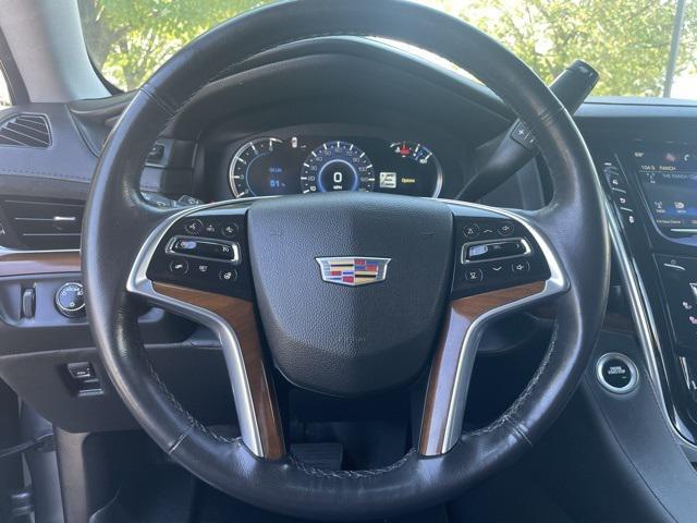 used 2020 Cadillac Escalade ESV car, priced at $32,490