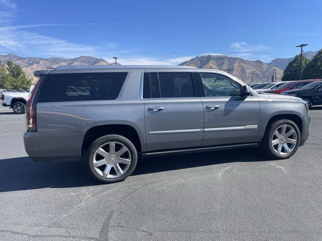 used 2020 Cadillac Escalade ESV car, priced at $32,490