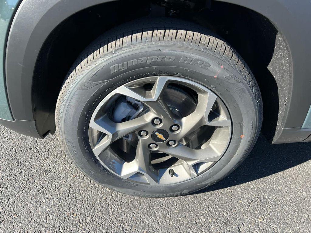 new 2026 Chevrolet Trax car, priced at $25,885