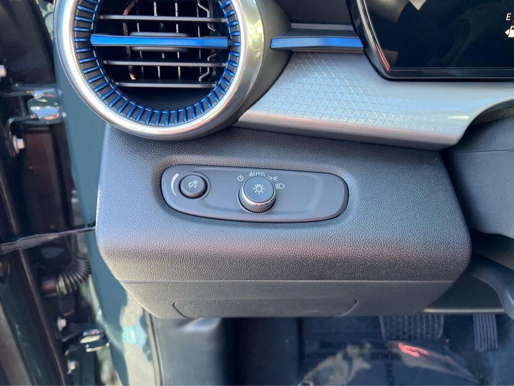 new 2026 Chevrolet Trax car, priced at $25,885