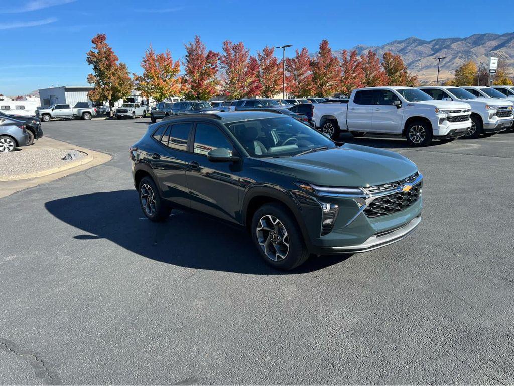 new 2026 Chevrolet Trax car, priced at $25,885