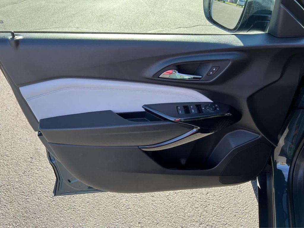 new 2026 Chevrolet Trax car, priced at $25,885