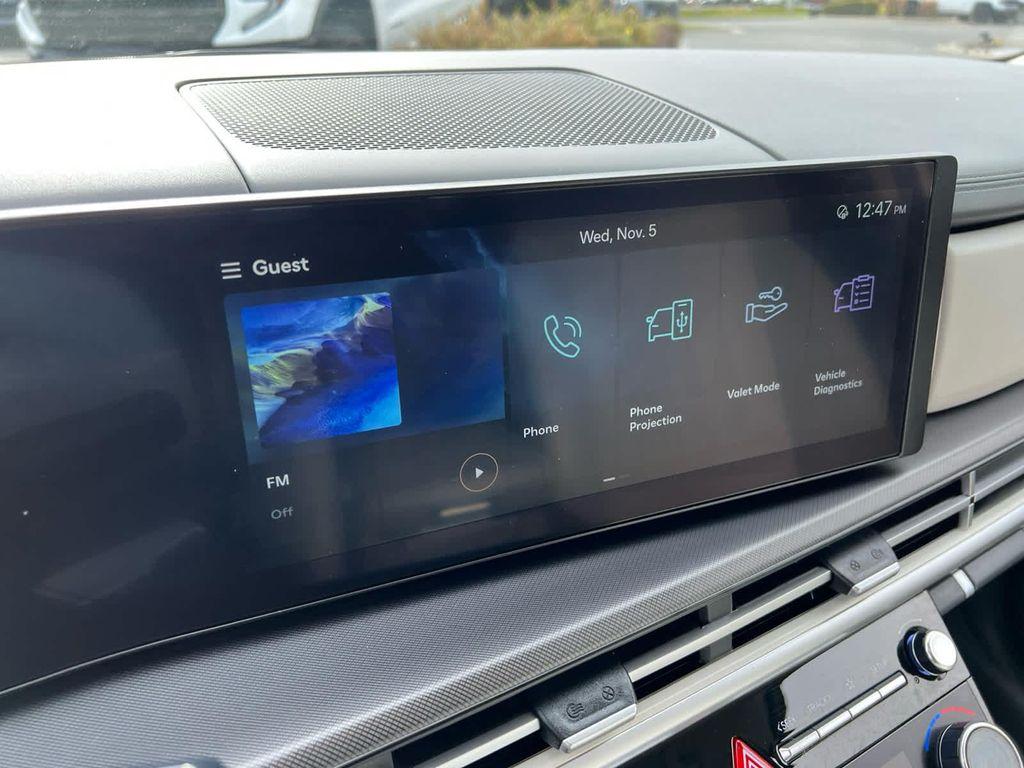 used 2024 Hyundai Santa Fe car, priced at $27,990