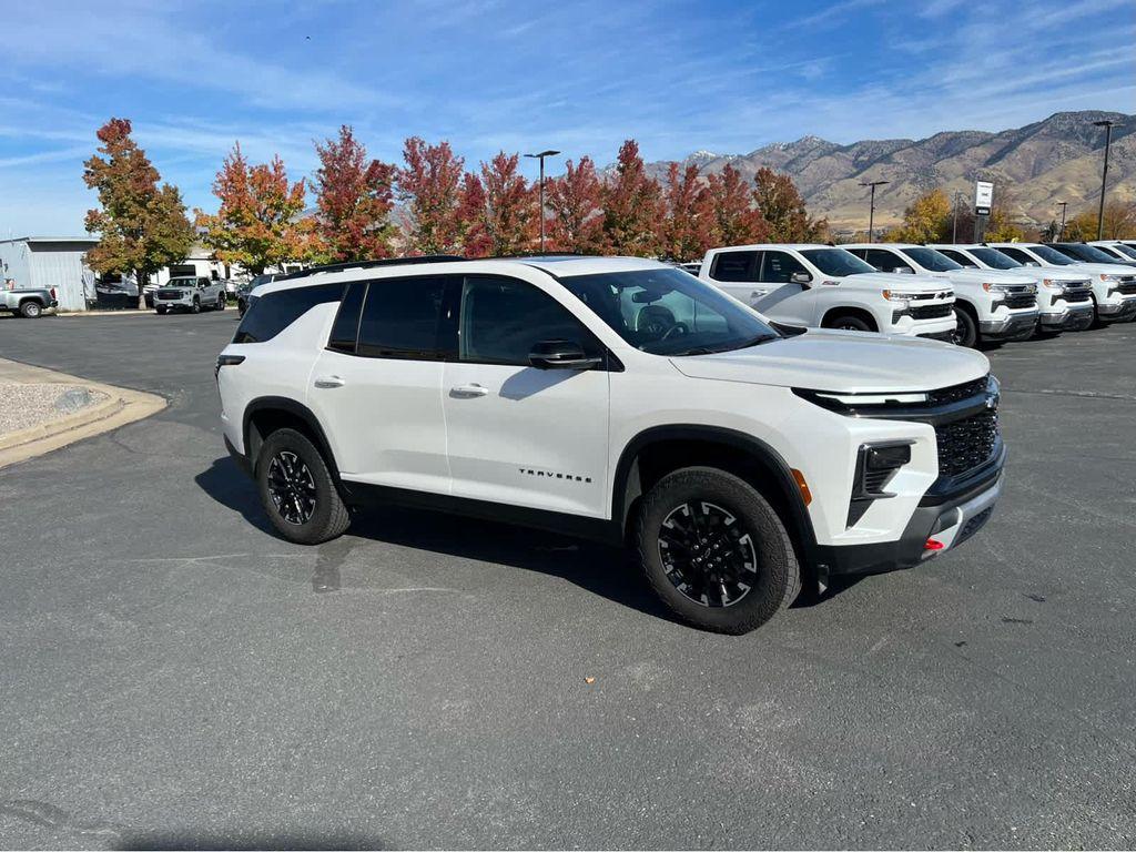 used 2025 Chevrolet Traverse car, priced at $49,977