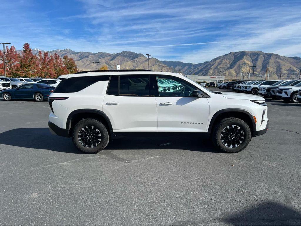 used 2025 Chevrolet Traverse car, priced at $49,977