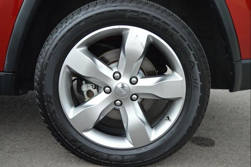 used 2011 Jeep Grand Cherokee car, priced at $12,888