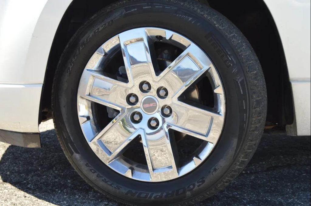 used 2015 GMC Acadia car, priced at $12,888