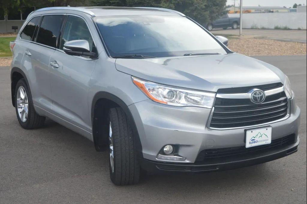 used 2016 Toyota Highlander car, priced at $18,288