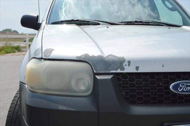 used 2007 Ford Escape car, priced at $5,500