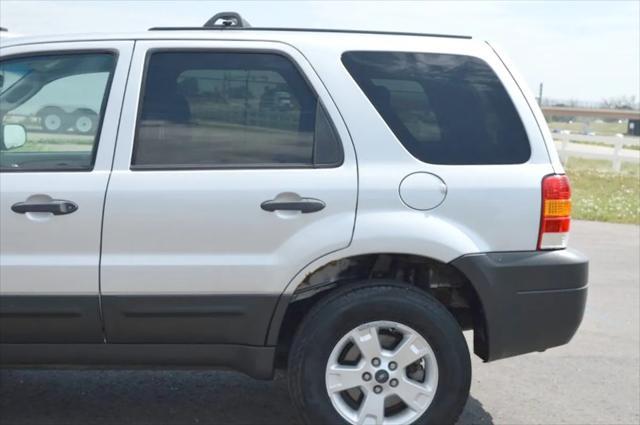 used 2007 Ford Escape car, priced at $5,500