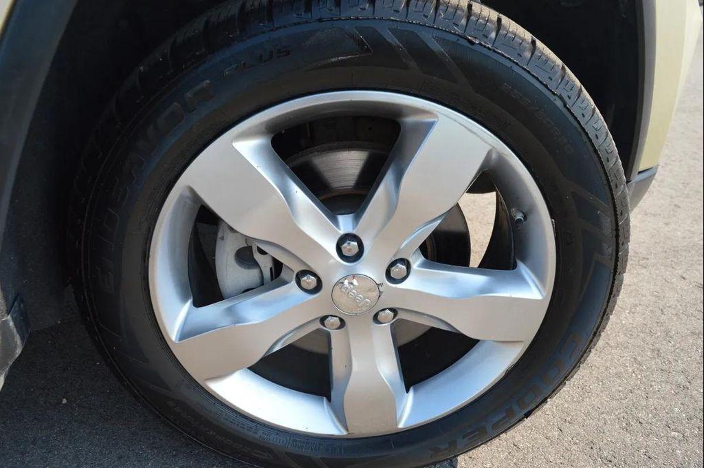 used 2011 Jeep Grand Cherokee car, priced at $12,988
