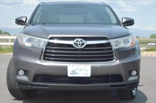 used 2015 Toyota Highlander car, priced at $19,788