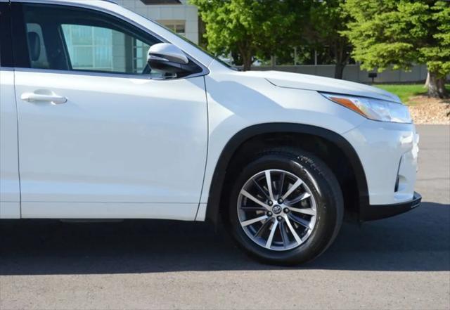 used 2018 Toyota Highlander car, priced at $20,888