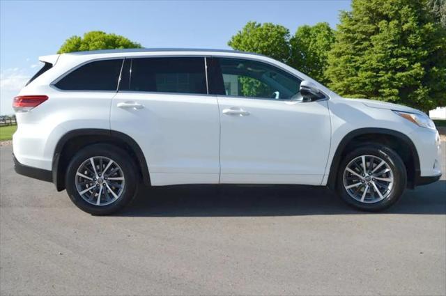 used 2018 Toyota Highlander car, priced at $20,888