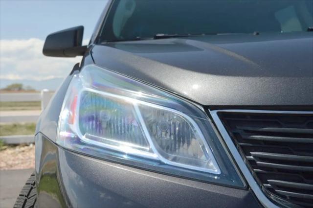 used 2015 Chevrolet Traverse car, priced at $9,888