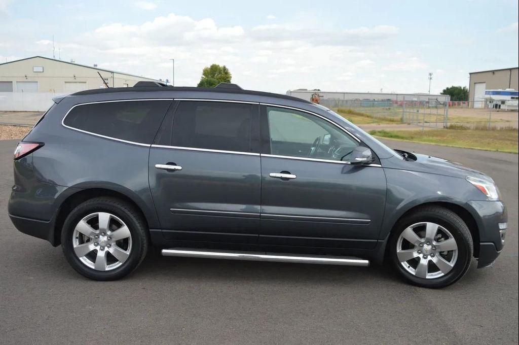used 2013 Chevrolet Traverse car, priced at $8,988