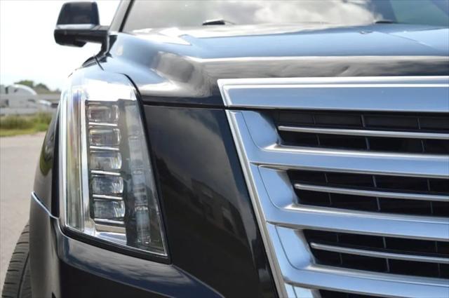 used 2015 Cadillac Escalade ESV car, priced at $18,788