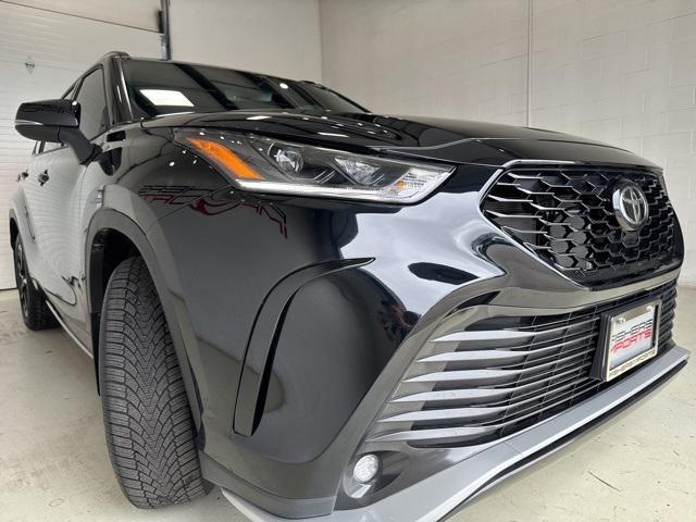 used 2023 Toyota Highlander car, priced at $41,850