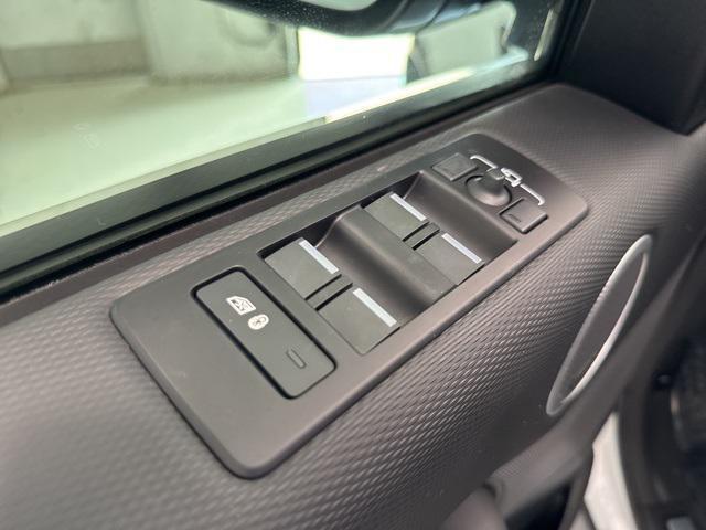 used 2024 Land Rover Discovery car, priced at $56,800